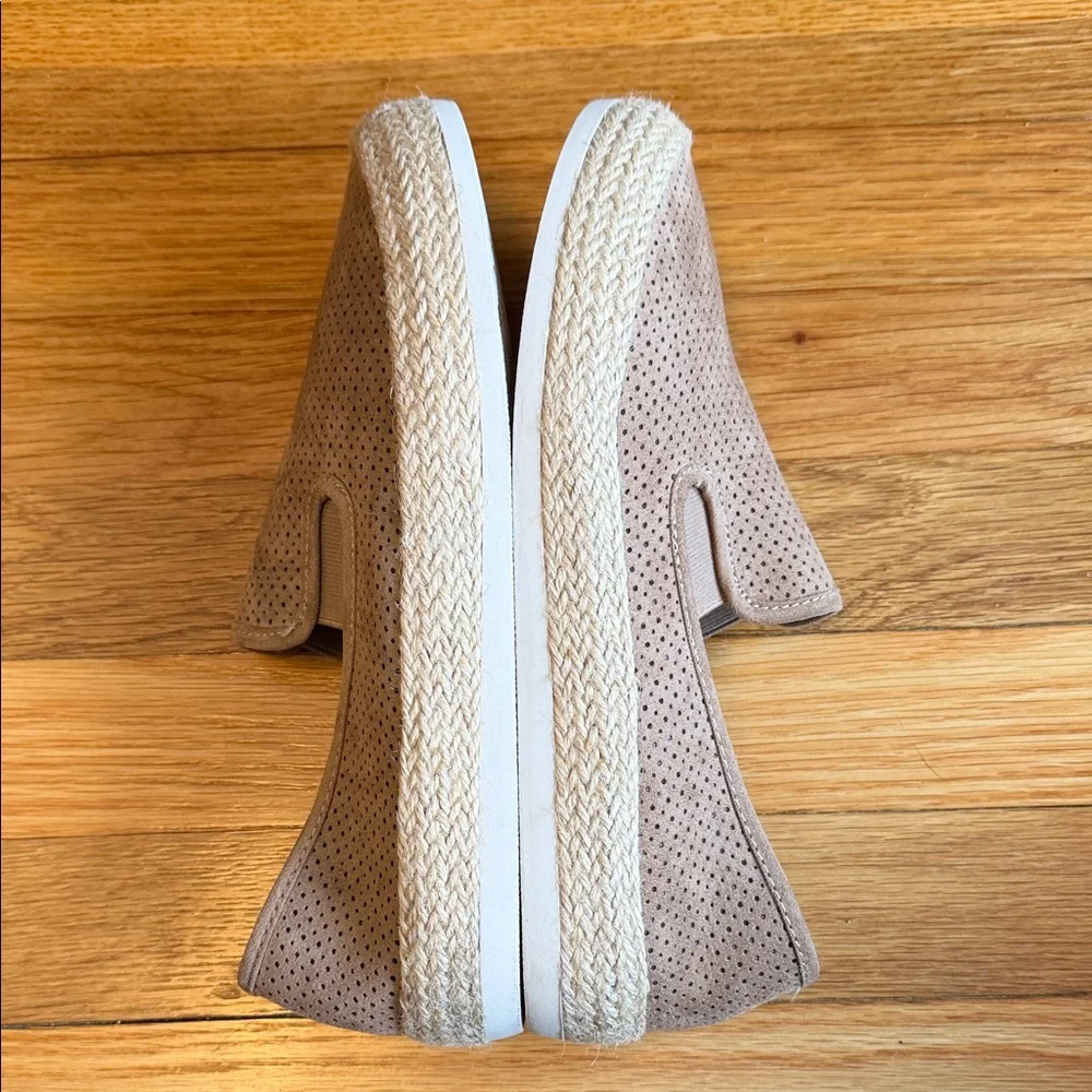 Esprit Nadine Perforated Espadrille Slip-On Flats Taupe Women's Size 8.5 EUC